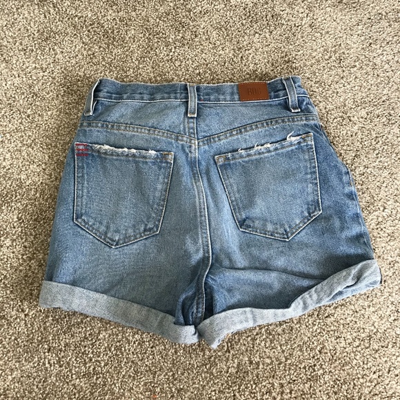 BDG Mom Denim Jean Shorts - Picture 7 of 7